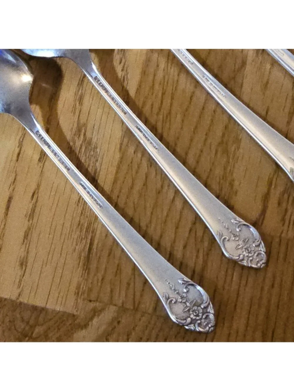 4 Rogers Plantation Silverplate Teaspoon Oneida Silver Rose Floral vtg 1948 Vict